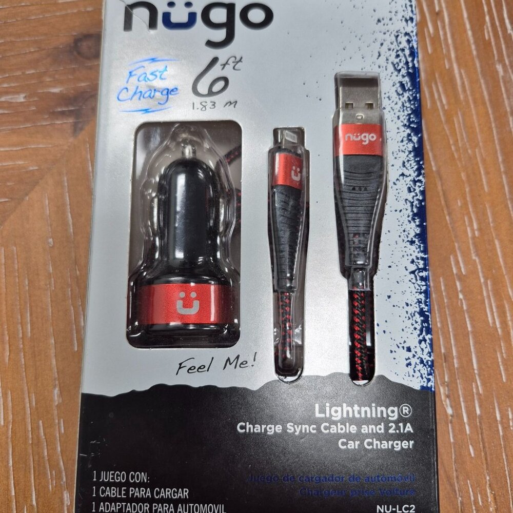Nugo Lightning® 6ft Charge Sync Cable & 2.1A Car Charger Fast Charge